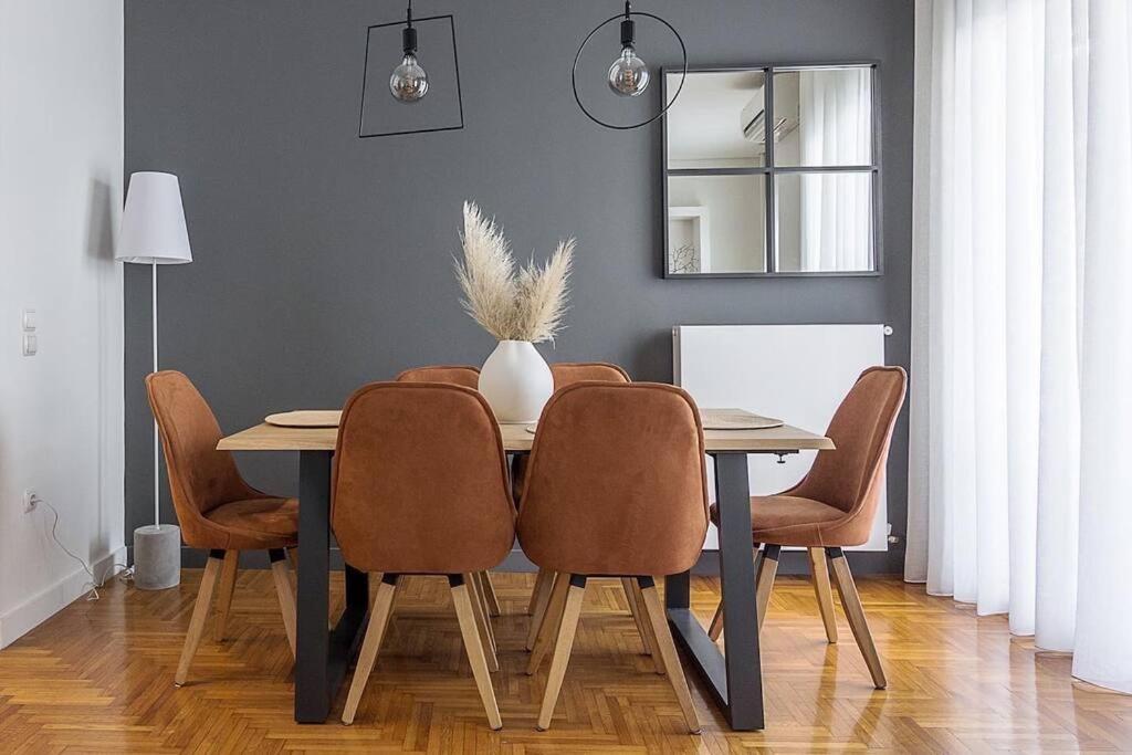 אתונה A Unique Apartment In The Historical Center-3Bds מראה חיצוני תמונה